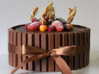 Bolo Kit Kat Frutas Vermelhas