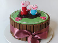 Bolo Kit Kat Peppa Pig