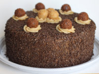 Bolo Chocolate com Paçoca