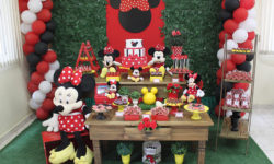 Mesa da Minnie – 2 anos da Letícia