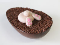 Ovo Brigadeiro ao Leite