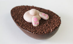 Ovo Brigadeiro ao Leite